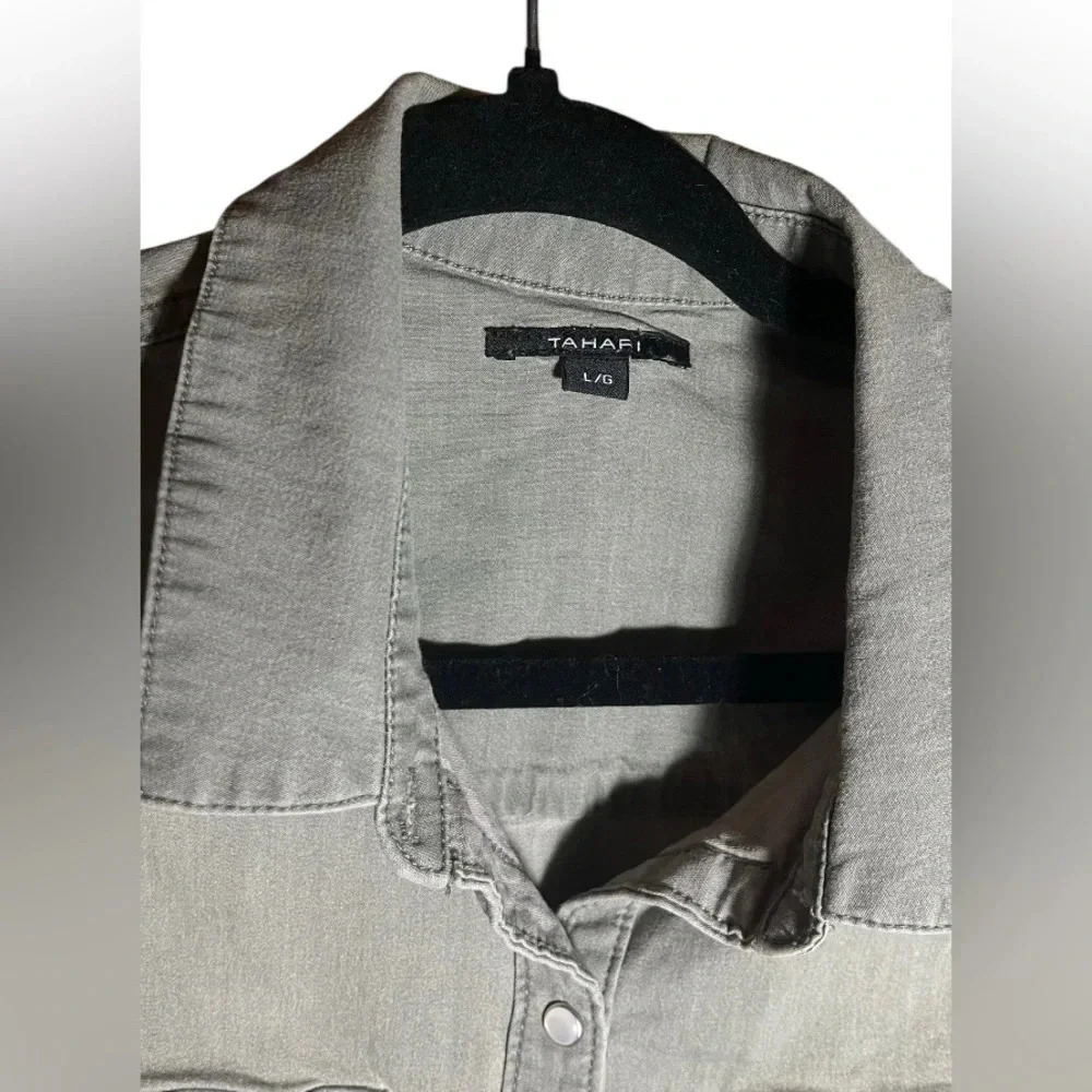 Button Up - Picture 3 of 7